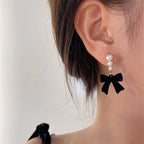 Boucles d'Oreilles Pendantes Perles et Noeuds noir