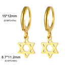 Hangers voor dames met de symbolische Joodse <span data-glossary-id="star-of-david">Davidster</span> in goud