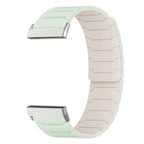 Magnetische band voor Fitbit Versa 3, Versa 4, Sense 1 en Sense 2 horloge groen wit