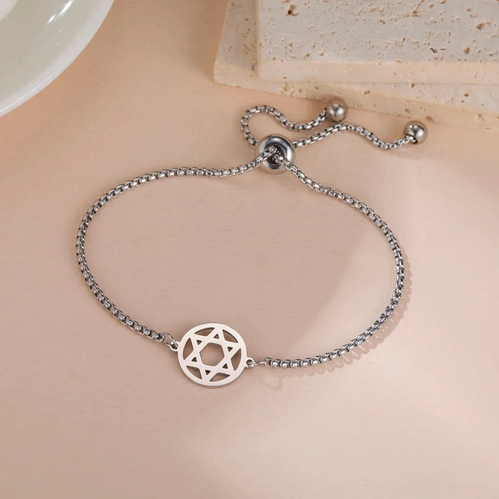 Verstelbare armband met de <span data-glossary-id="Etoile de David">Davidster</span>, Joods symbool, zilver