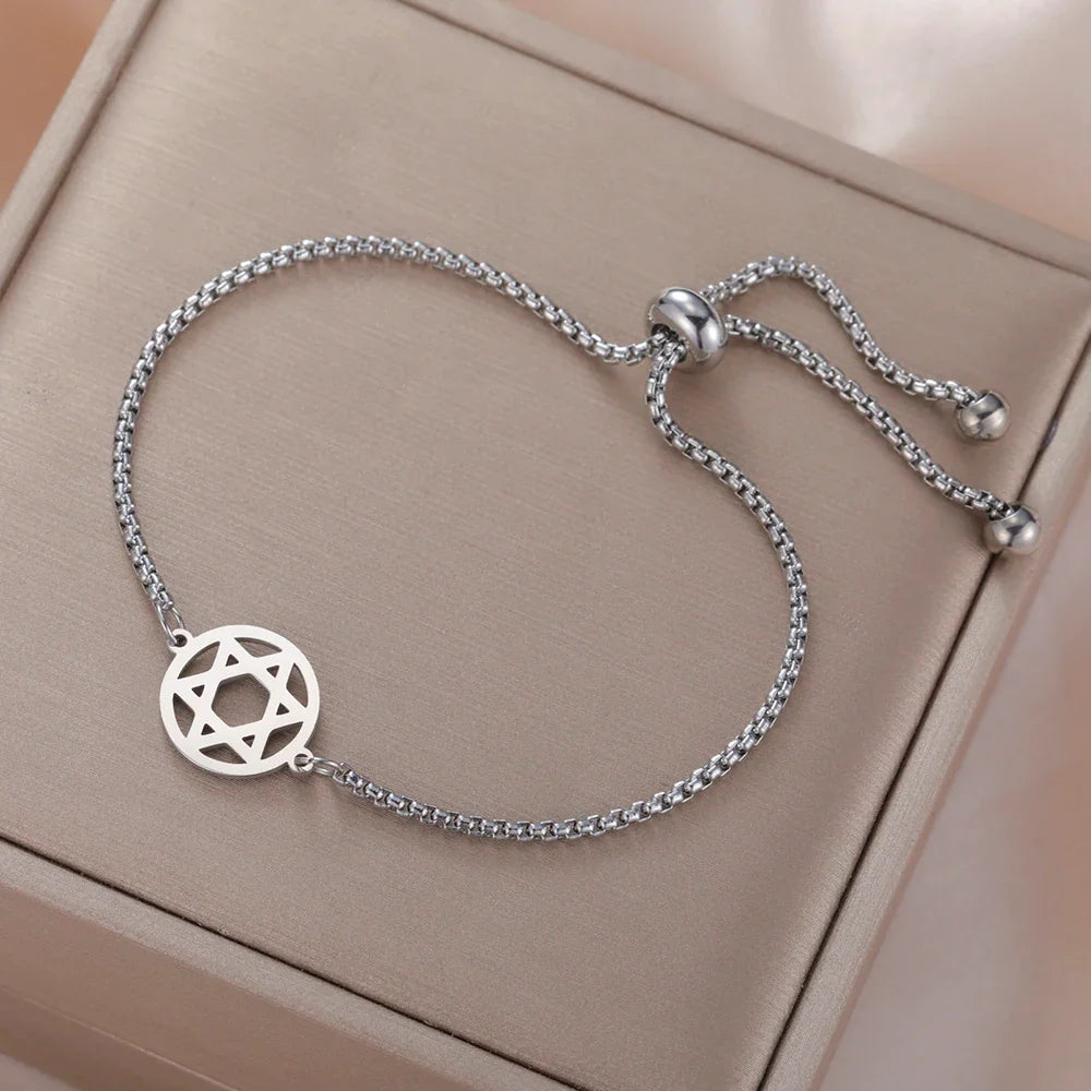 Verstelbare armband met de <span data-glossary-id="Etoile de David">Davidster</span>, Joods symbool, zilver