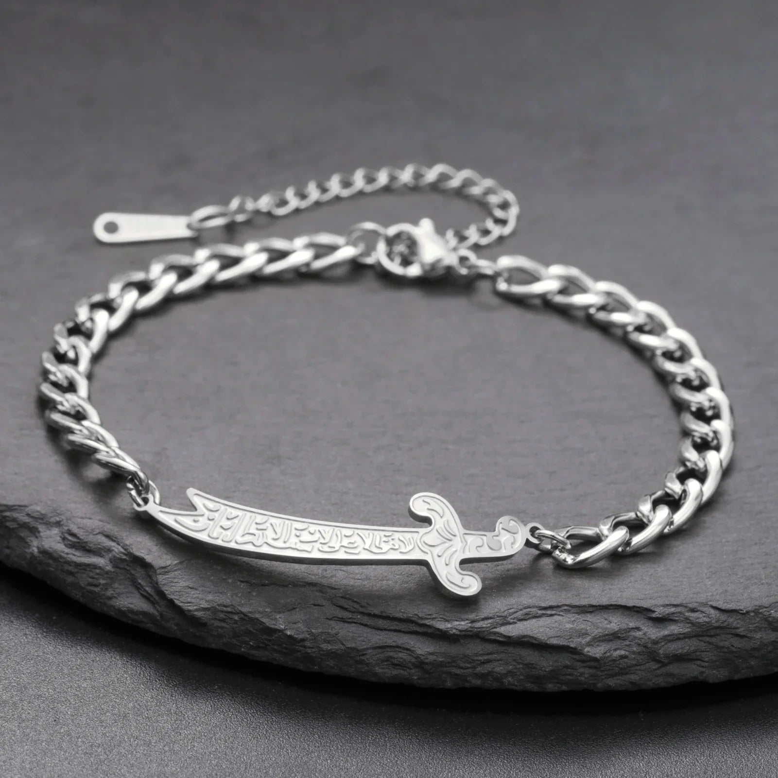 Armband met Arabisch Ali Zulfiqar zwaard in zilver