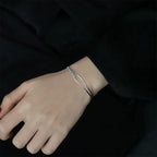 Armband met knoop in moderne stijl