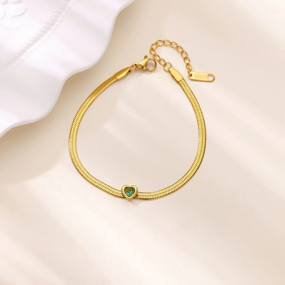 Armband met geboortesteen in hartvorm