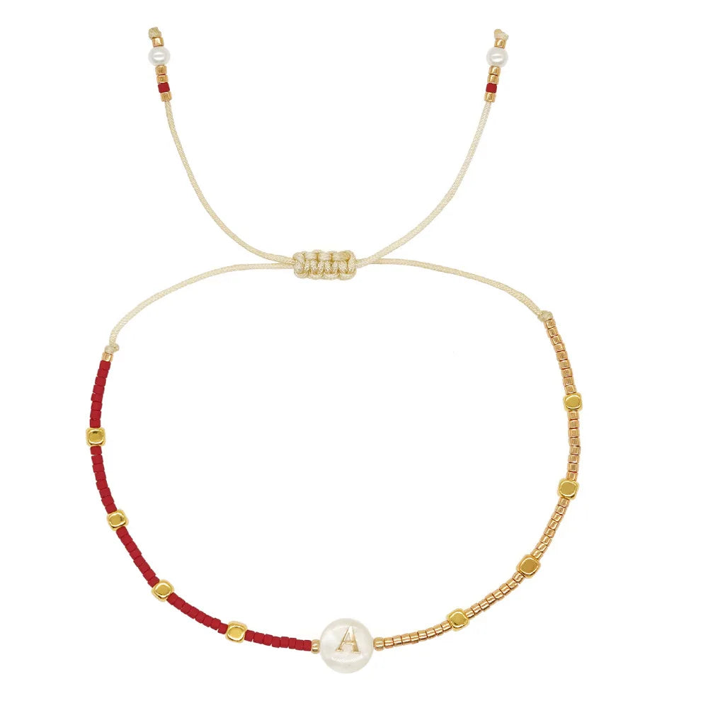Tweetkleurige initialenarmband a