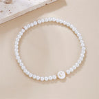 Witte initialen armband c