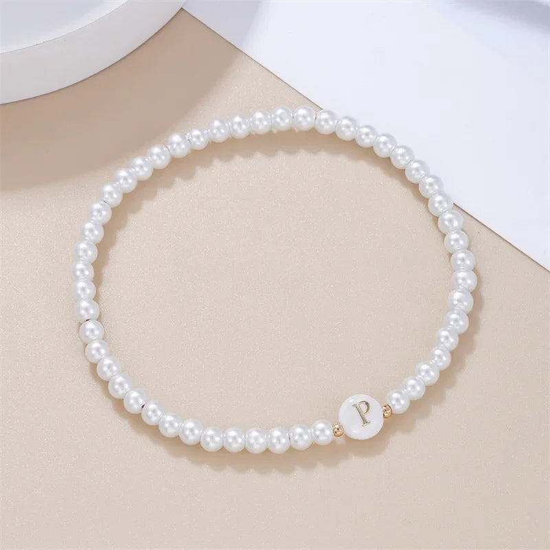 Witte initialen armband p