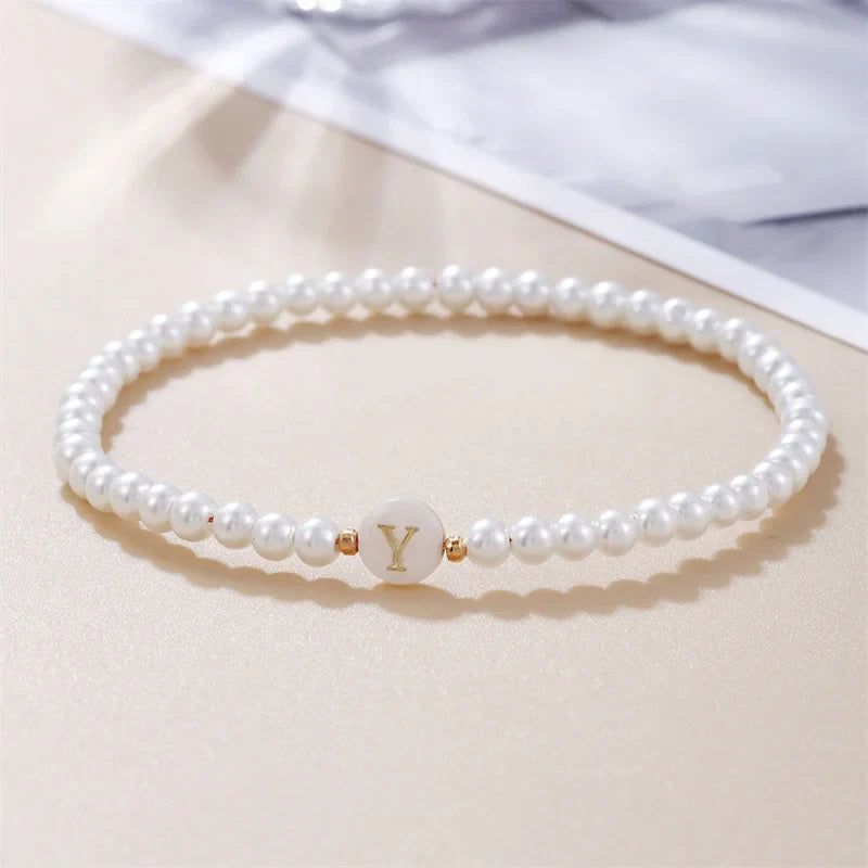 Witte initialen armband y