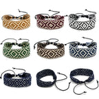 Handgemaakte Braziliaanse armband met geometrische vormen, bruin 
