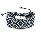 Handgemaakte Braziliaanse armband met geometrische vormen, blauw