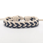 Artisanale Braziliaanse armband in natuurlijke kleuren zwart