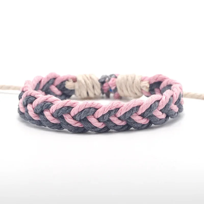 Artisanale Braziliaanse armband in natuurlijke kleuren roze
