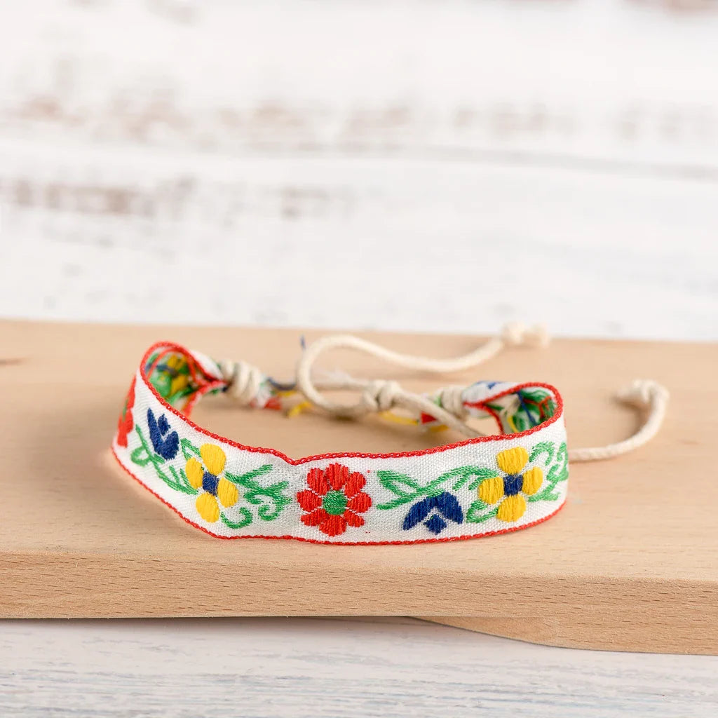 Boho geborduurde handgemaakte Braziliaanse armband wit