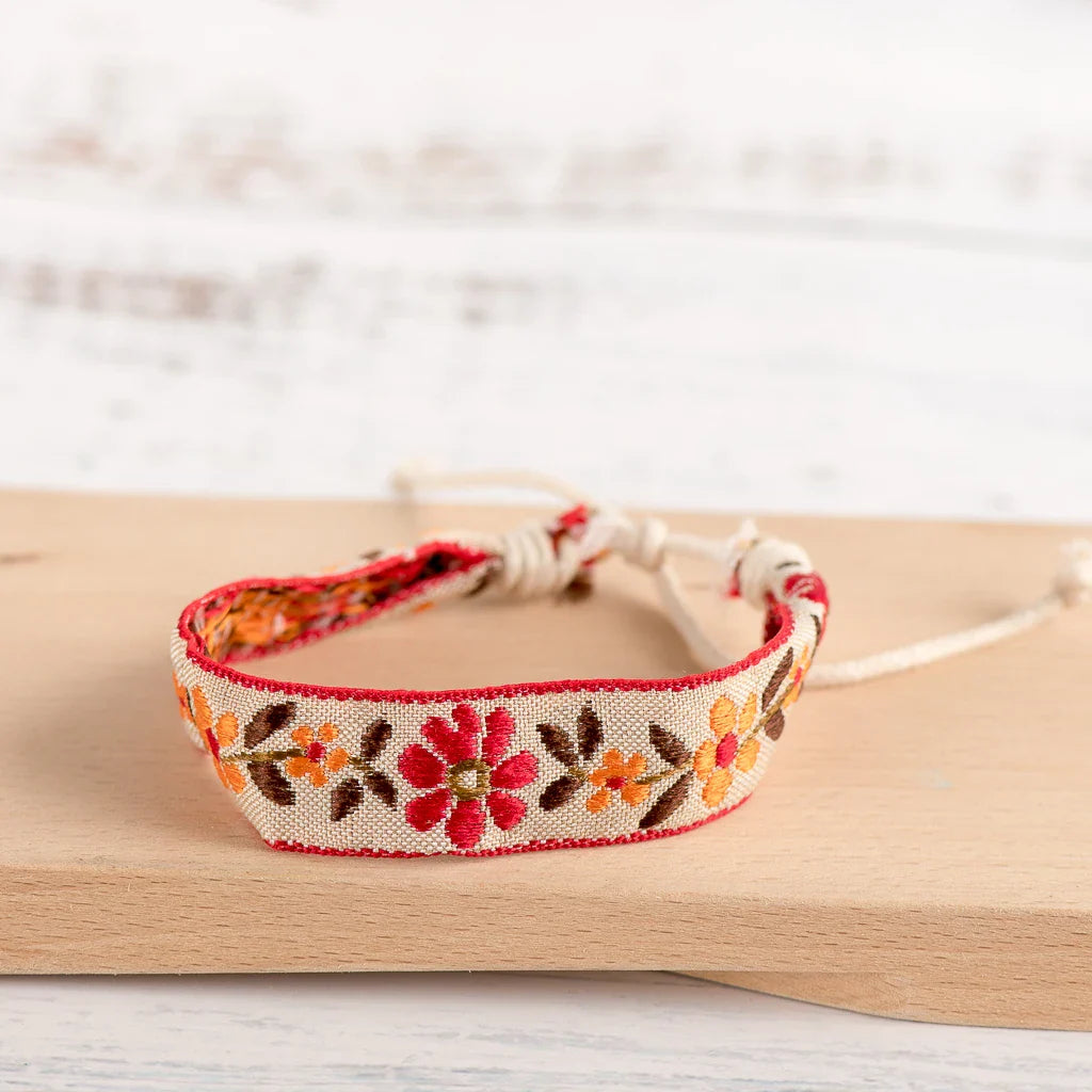Boho geborduurde handgemaakte Braziliaanse armband rood