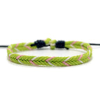 Minimalistische Braziliaanse armband van lichtgroen katoendraad