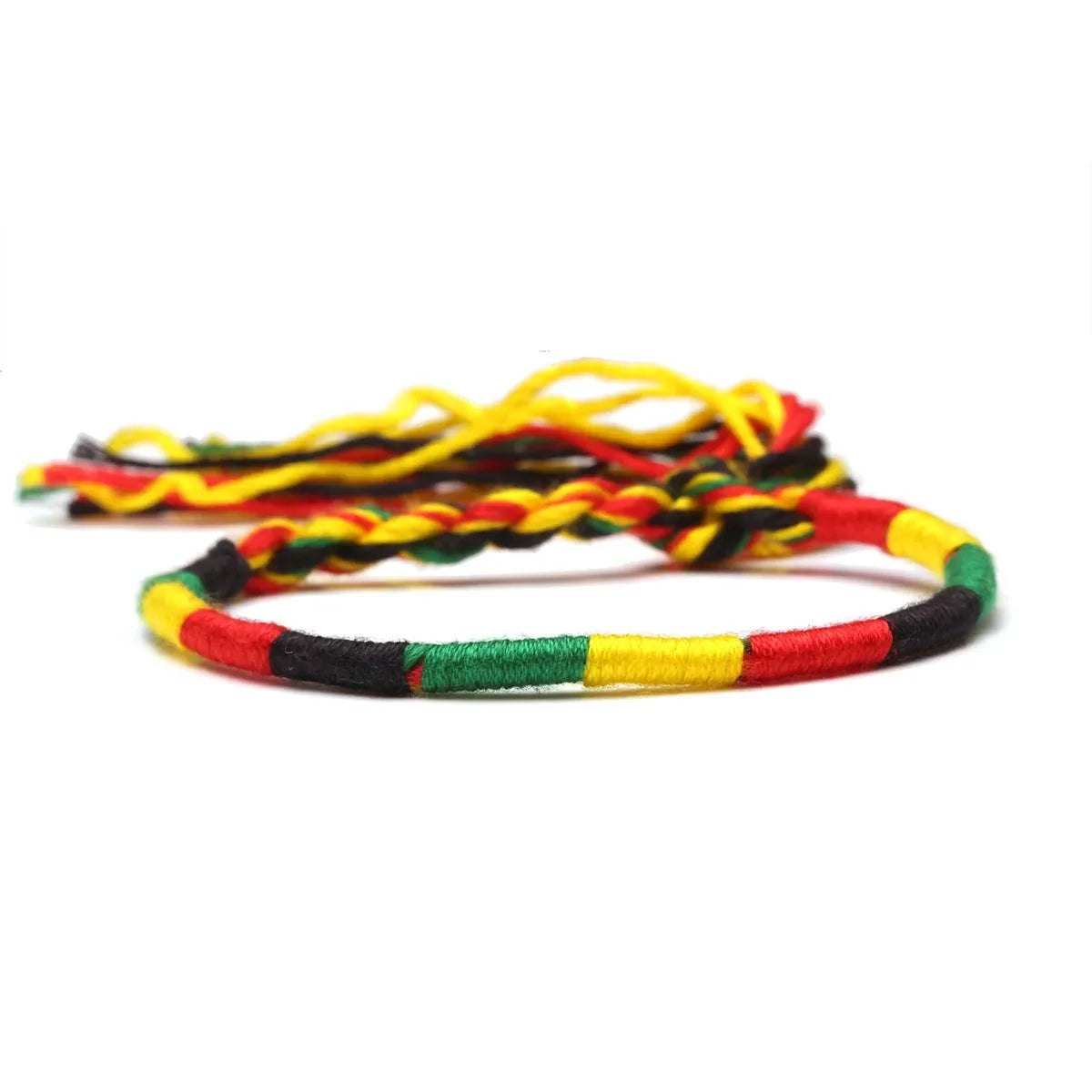 Braziliaans armbandje hippie bohemien stijl rood en geel