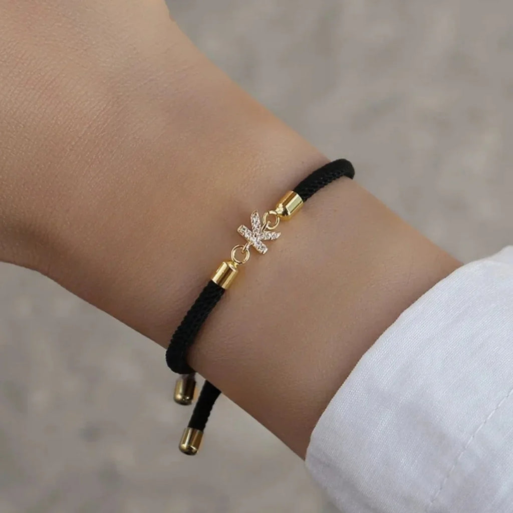 Gekleurde armband met strass-initiaal - letter 