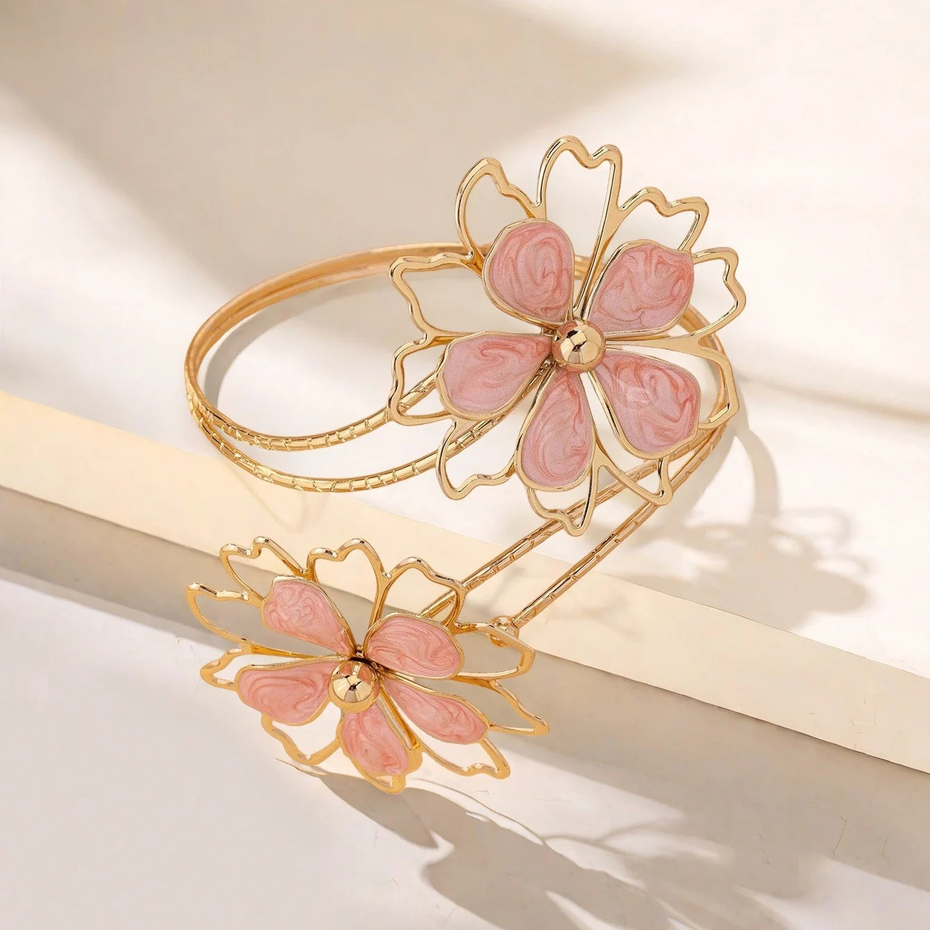 Armband voor vrouwen bloem - bicepsketting roze