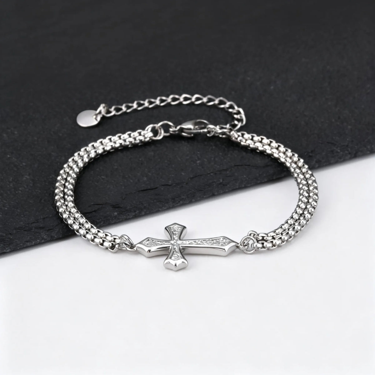 Dubbele schakelarmband met kruis