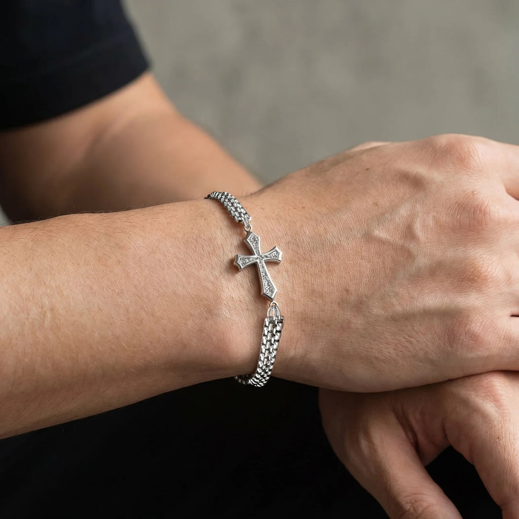 Dubbele schakelarmband met kruis