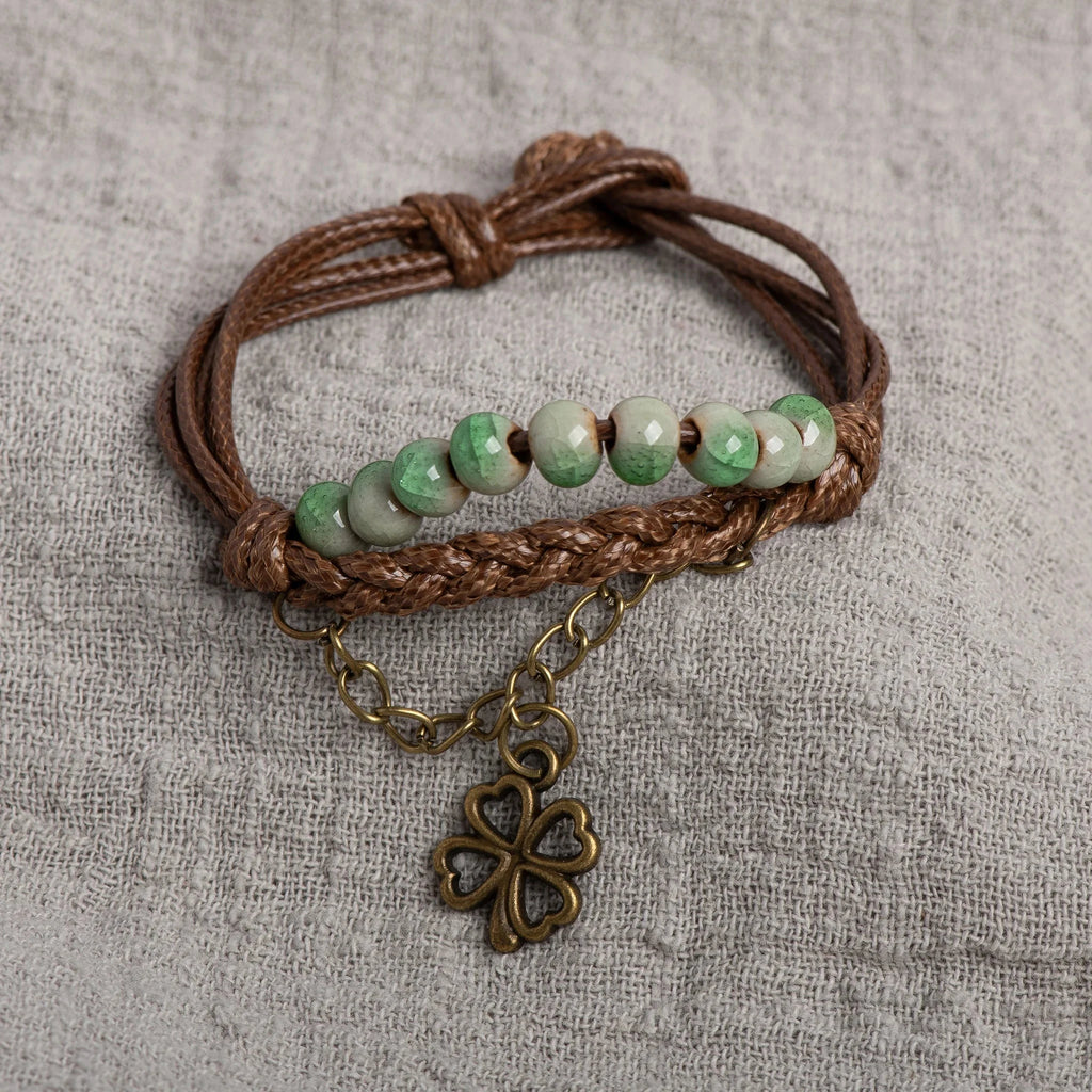 Bracelet en Corde avec Trèfle à 4 Feuilles et Perles vert