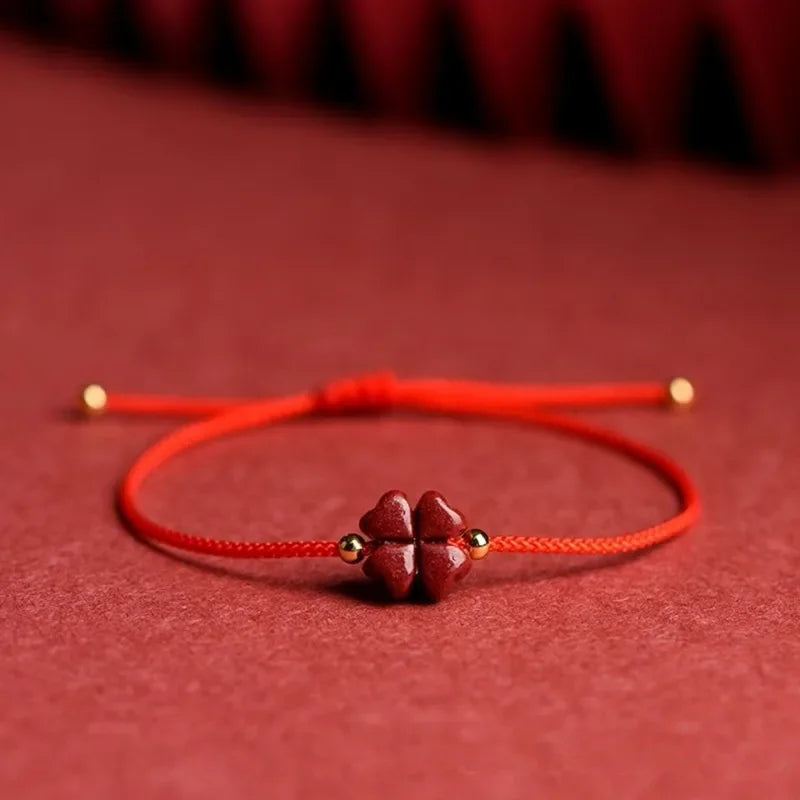 Bracelet en Corde avec Trèfle à 4 Feuilles en Pierre de Cinabre rouge