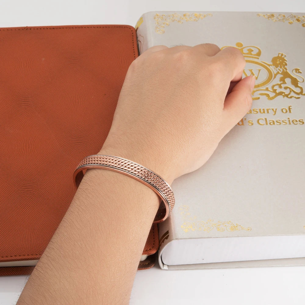 Gedraaide koperen armband 