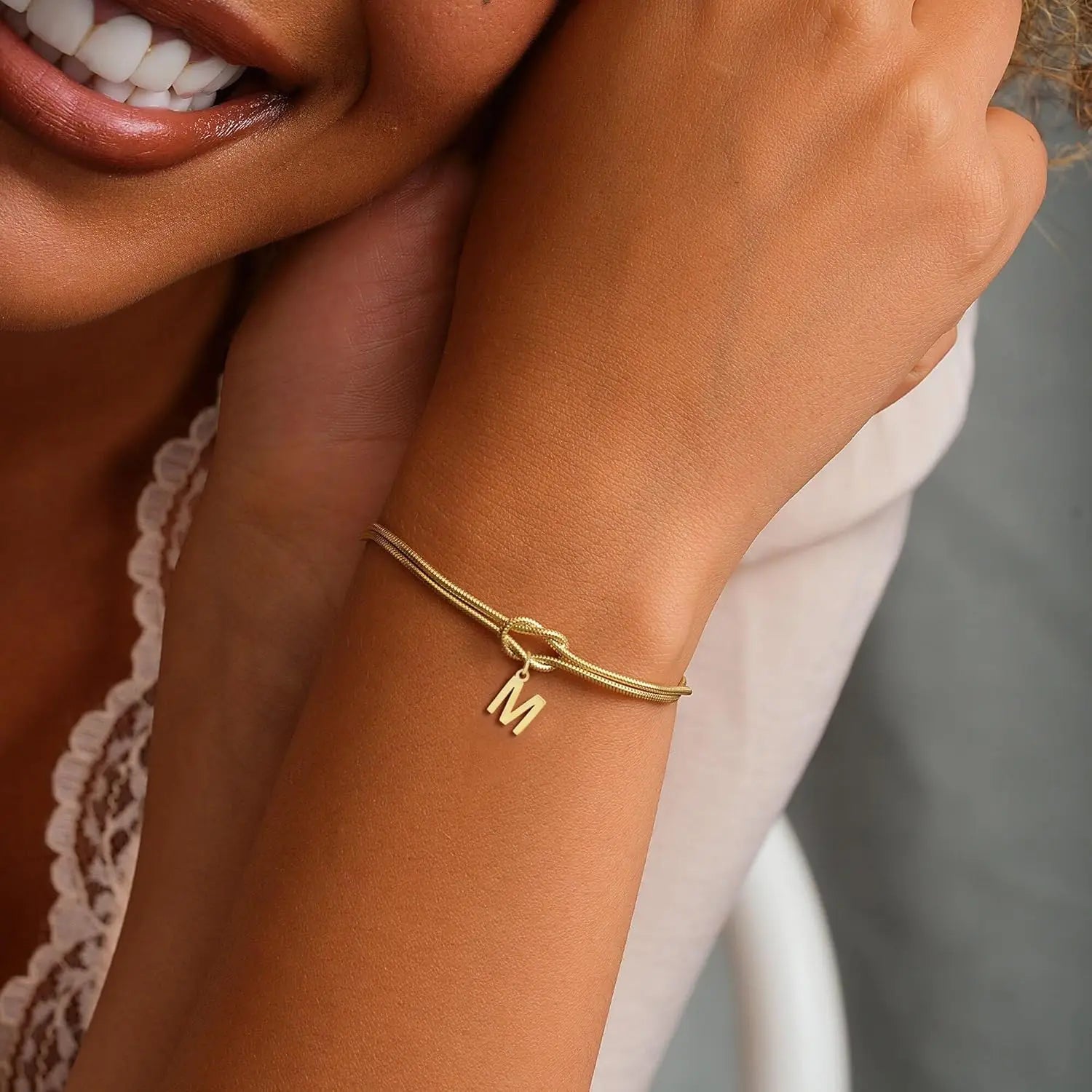 Armband met initiaal en strik - letter 