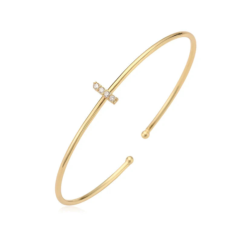 Minimalistische initiaalarmband i