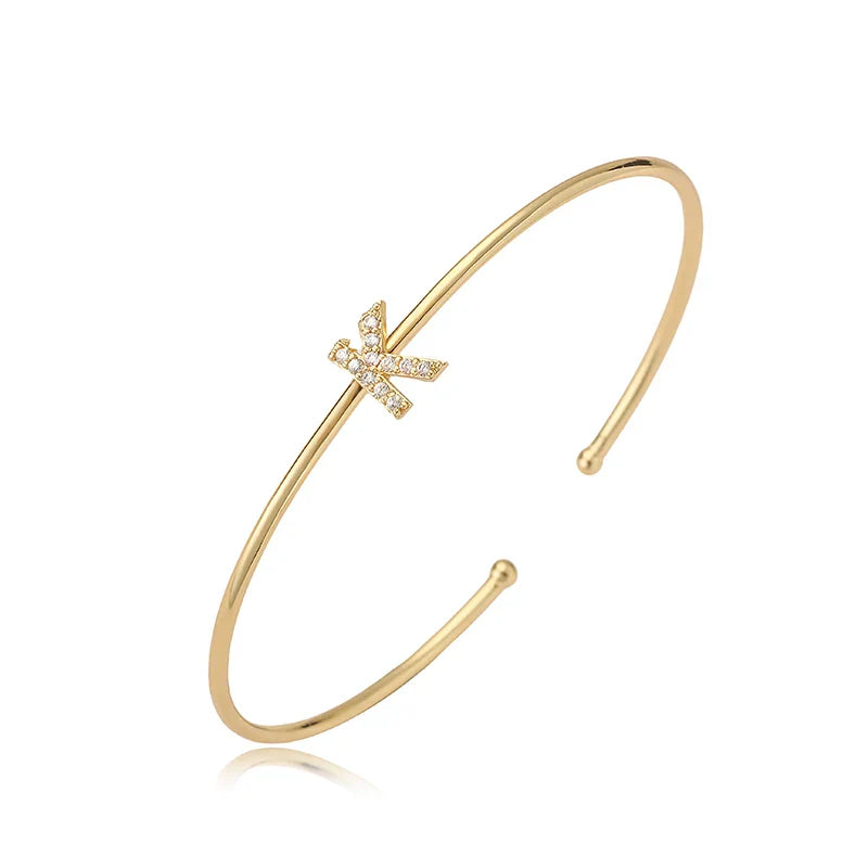 Minimalistische initiaalarmband k