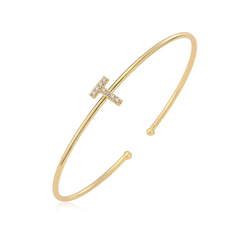 Minimalistische initiaalarmband t