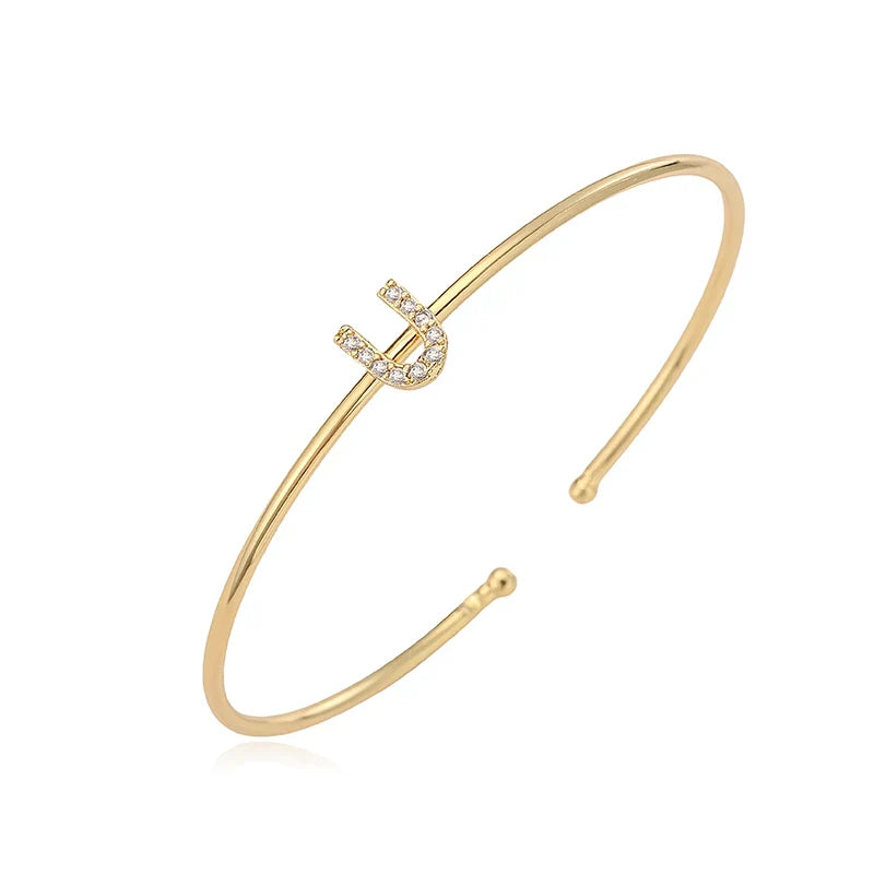Minimalistische initiaalarmband u