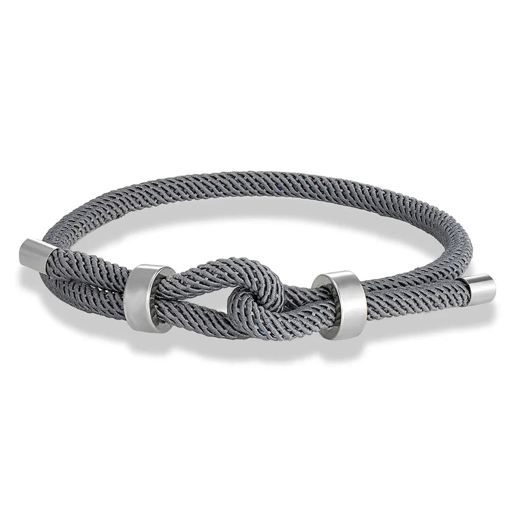 Moderne gevlochten touwarmband met grijze knoop