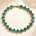 Armband met meerdere klavertjes van gekleurde kristallen zilver en groen