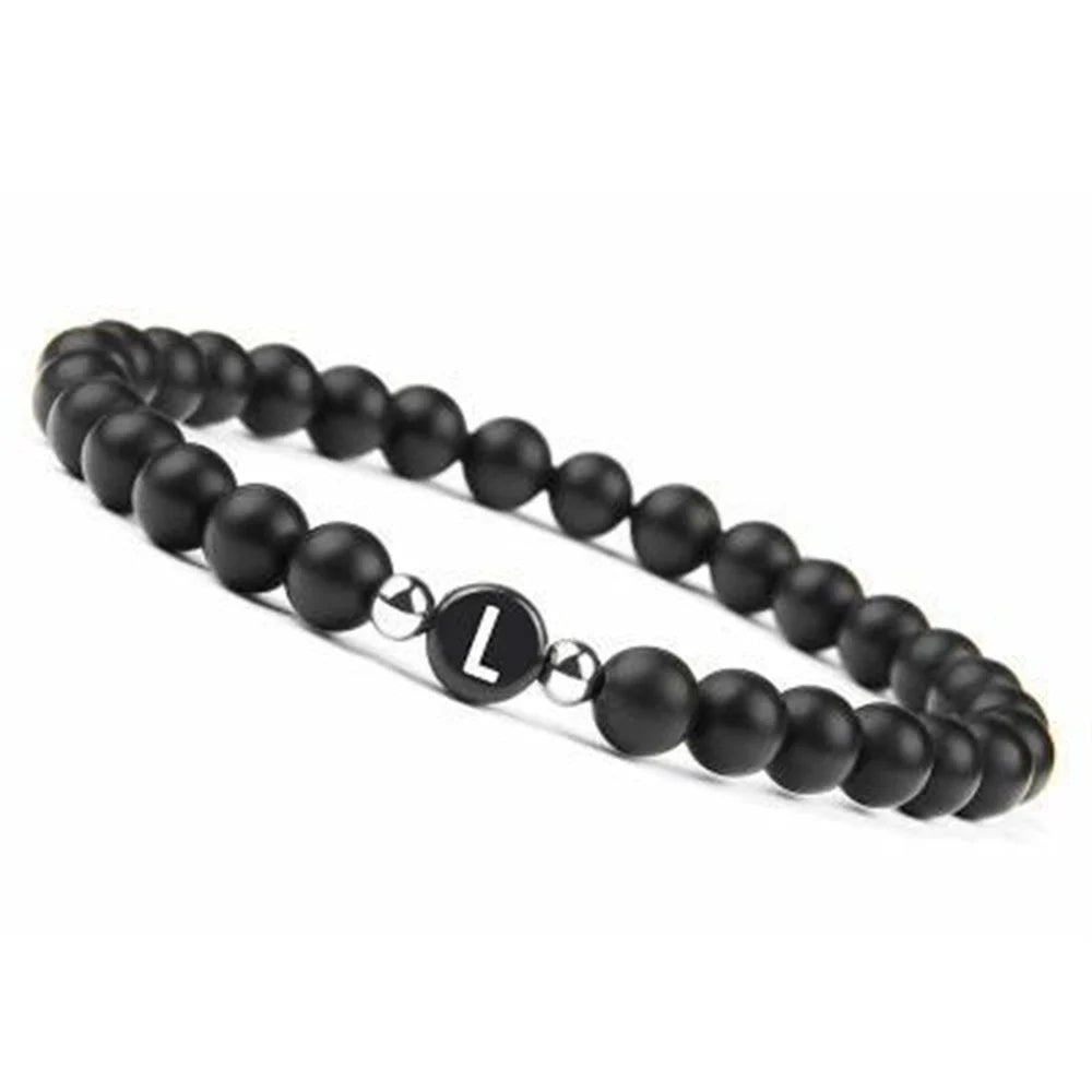 Zwart initialenarmband l