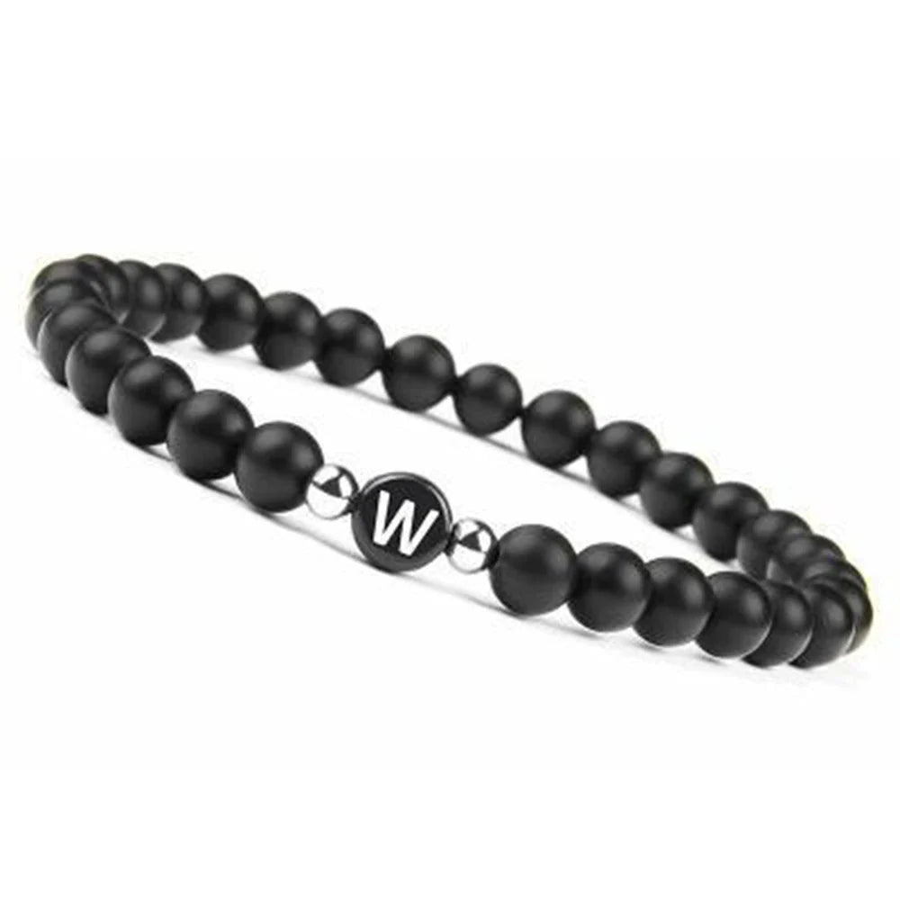 Zwart initialenarmband w