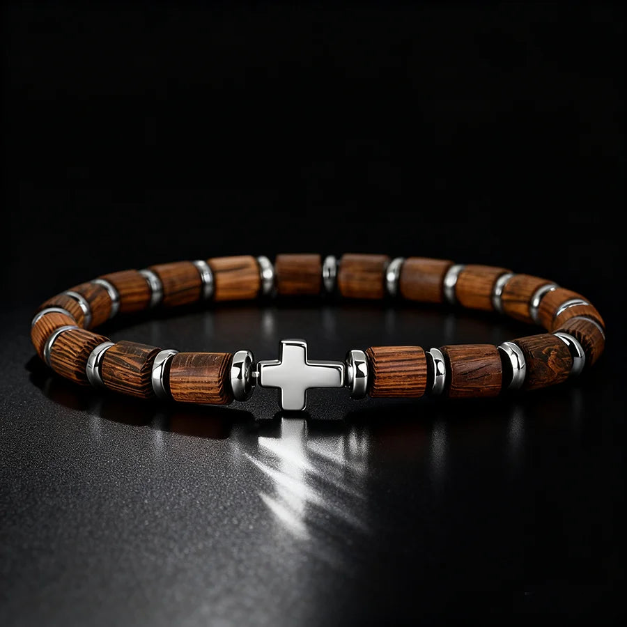 Armband met kruis en kralen met houtlook