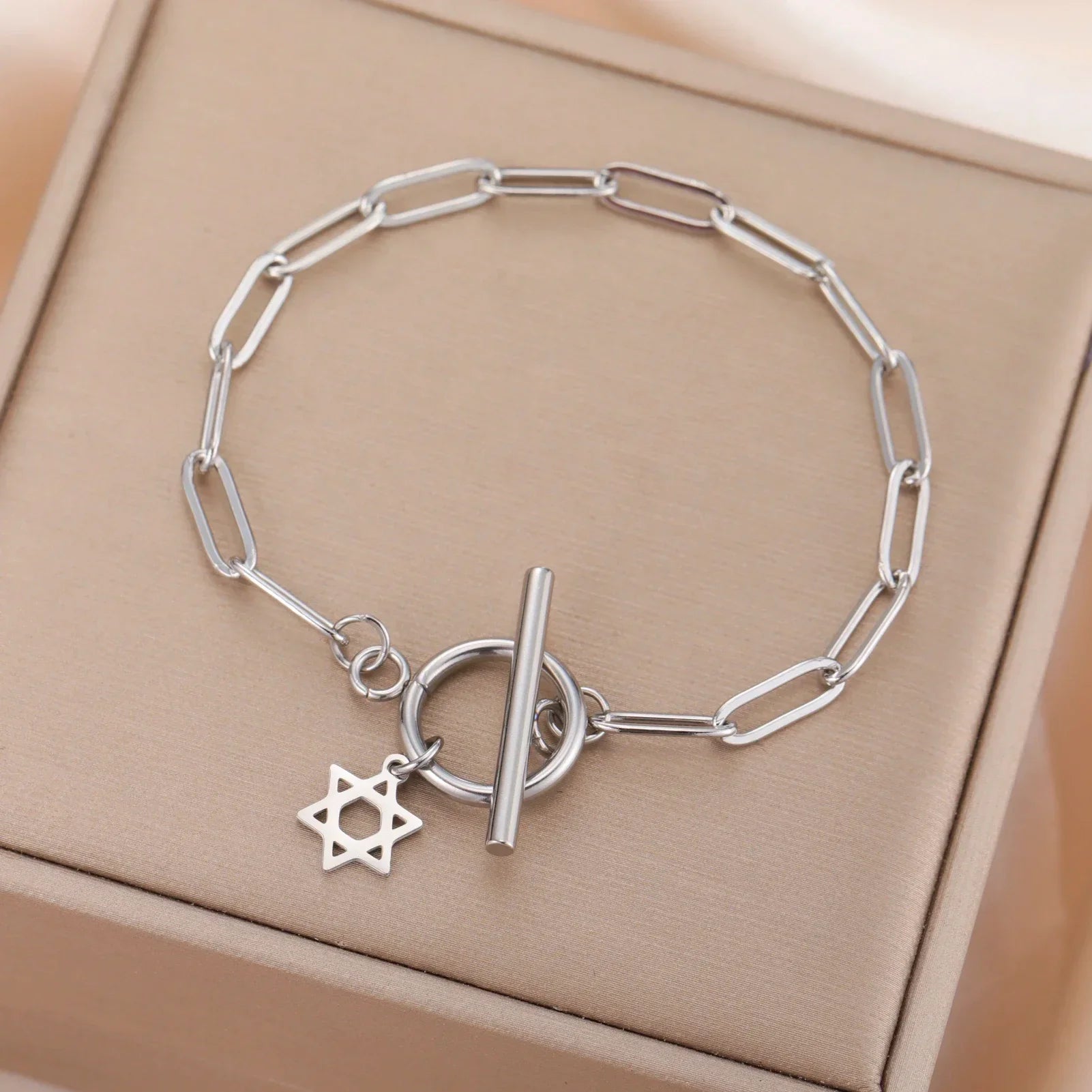 Armband voor dames met hanger van de <span data-glossary-id="star-of-david">Davidster</span>, Joods symbool in zilver