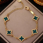 Armband met klavertjevier met parelmoereffect groen