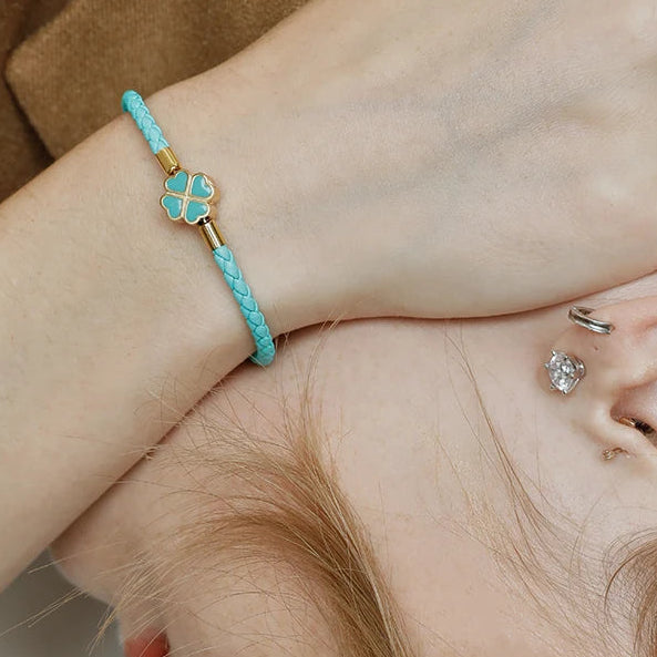 Bracelet Tressé en Cuir avec Trèfle à 4 Feuilles bleu