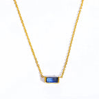 Collier avec Fin Pendentif Coloré Pierre de Naissance