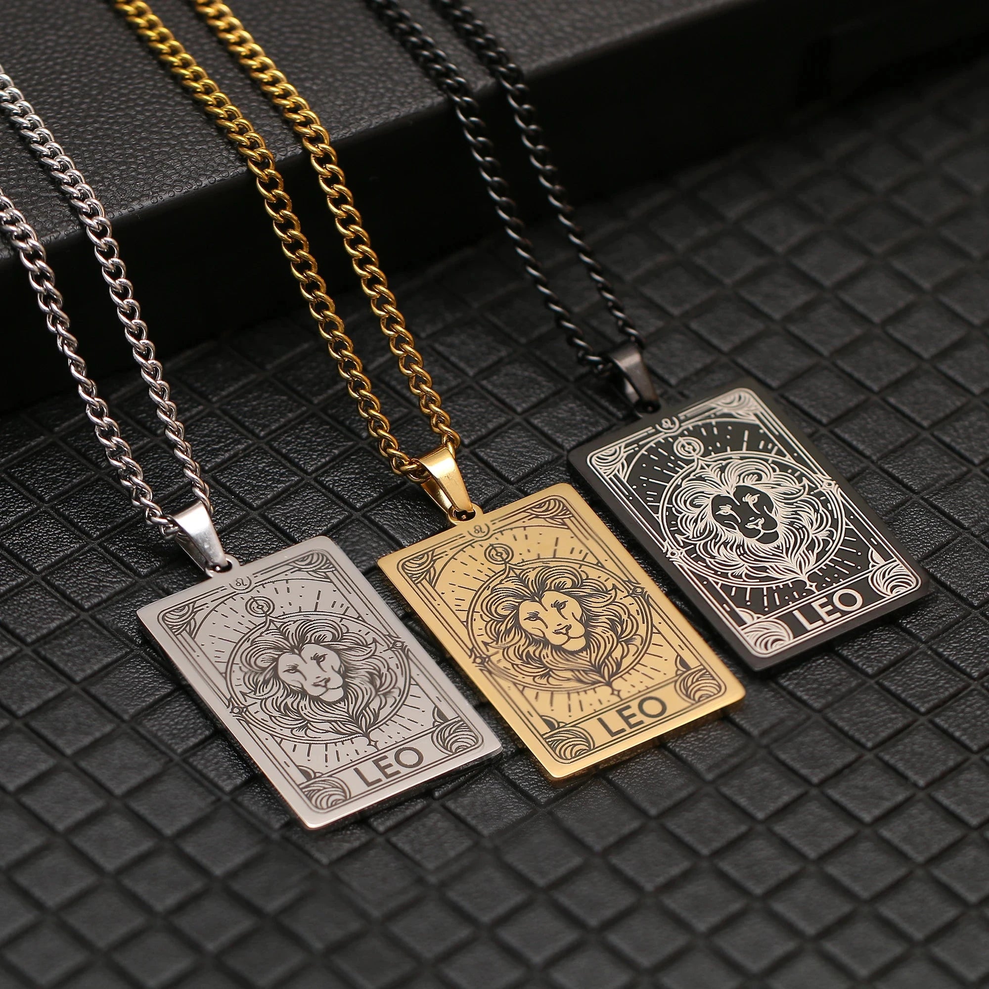 Collier avec Joli Pendentif Signe du Zodiaque Astrologique