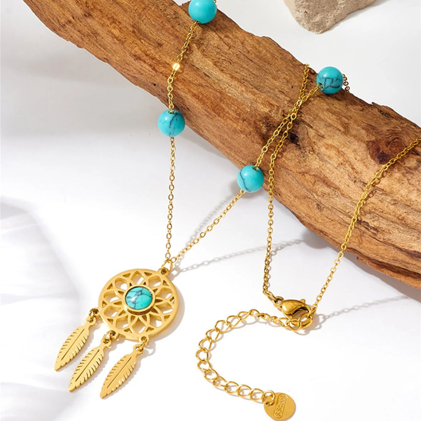 Collier avec pendentif Attrape-Rêve et Perles Turquoises