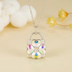 Ketting met hangslot-hanger met sprankelende klavertjevier