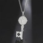 Halsketting met katholieke sleutelhanger zilver