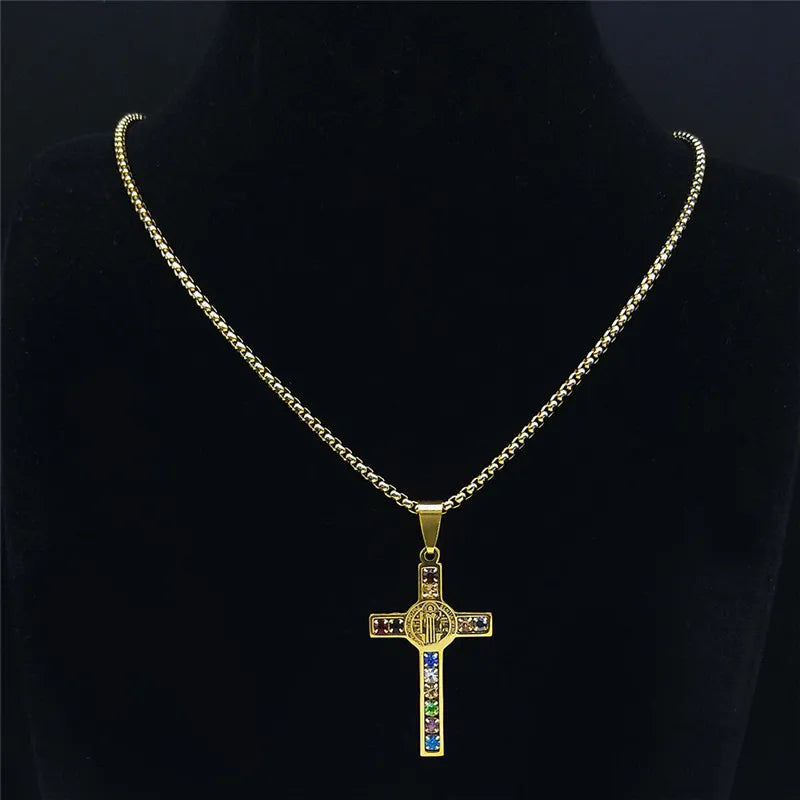 Halsketting met meerkleurige Sint-Benedictus kruis hanger 