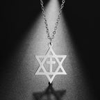 Ketting met kruis- en <span data-glossary-id="etoile_de_david">Davidster</span>-hanger, orthodox-joodse symbolen in zilver