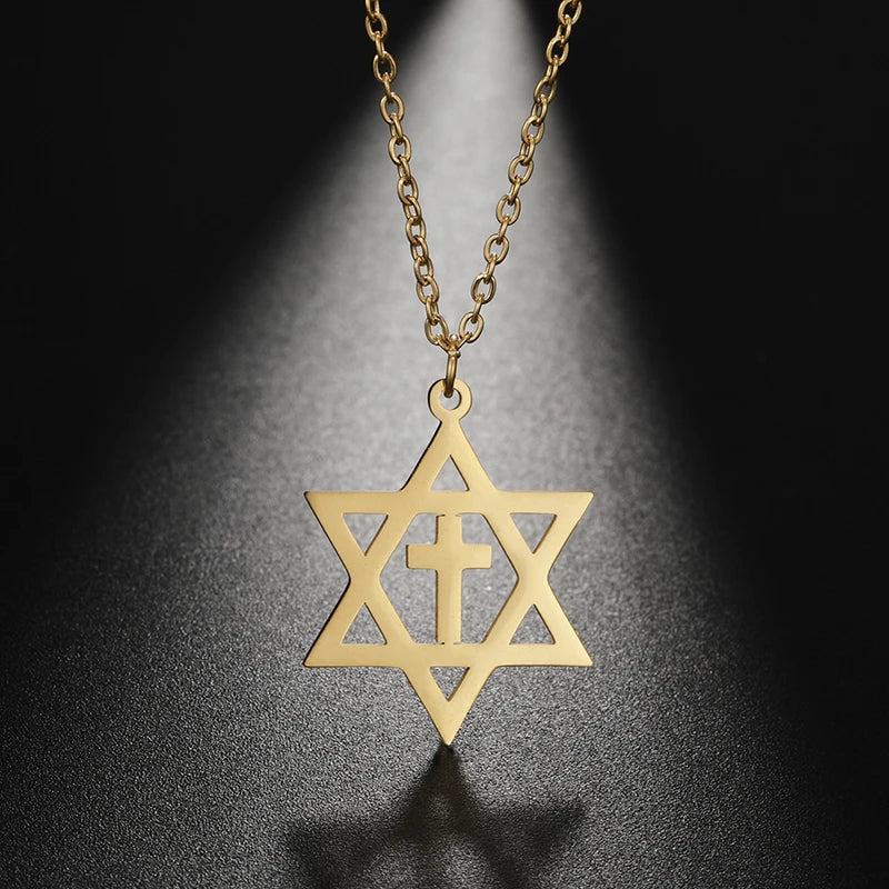 Ketting met kruis- en <span data-glossary-id="etoile_de_david">Davidster</span>-hanger, orthodox-joodse symbolen in goud