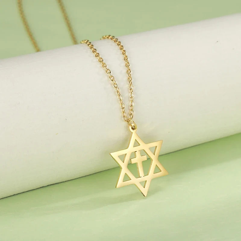 Ketting met kruis- en <span data-glossary-id="etoile_de_david">Davidster</span>-hanger, orthodox-joodse symbolen in goud