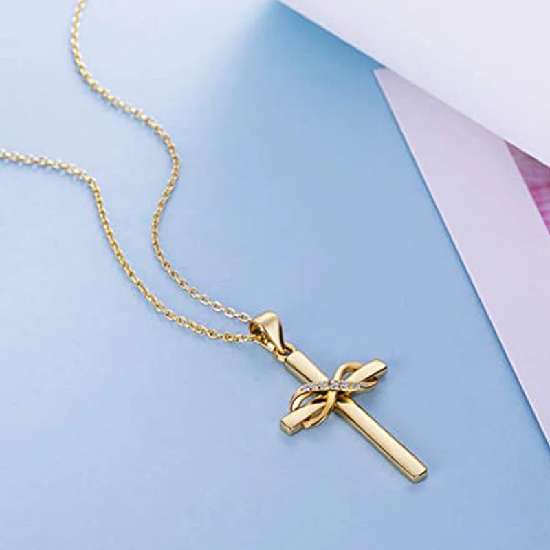 Ketting met oneindig kruis-hanger versierd met kristallen